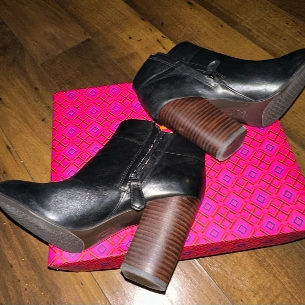 Tory Burch tory burch